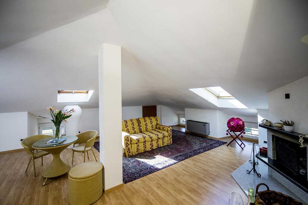 Hotel San Gerolamo Vercurago Екстер'єр фото