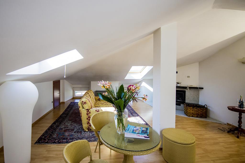 Hotel San Gerolamo Vercurago Екстер'єр фото